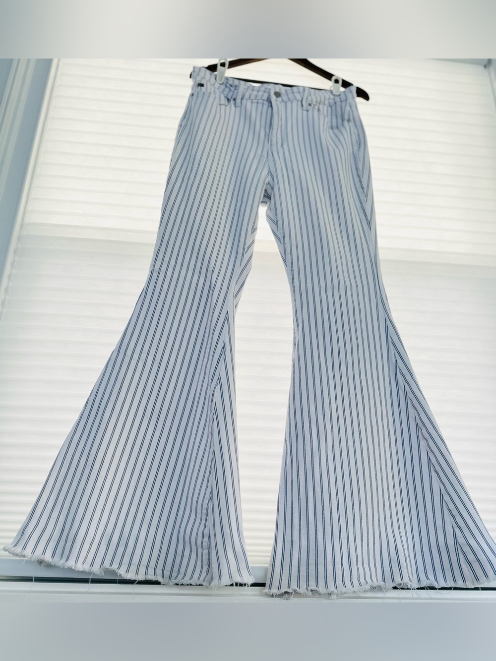 KanCan Shannon High-Rise Striped Super Flare Bell Bottom Jeans Size 15/31